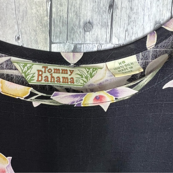 TOMMY BAHAMA Vintage 100% Silk Floral Cami Size XS - Picture 3 of 6